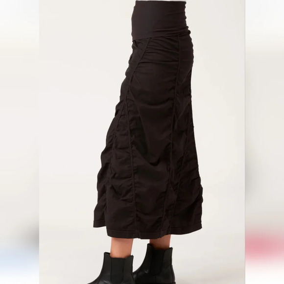 XCVI Women’s Gored Peasant Skirt Black Sz Small - Picture 8 of 15